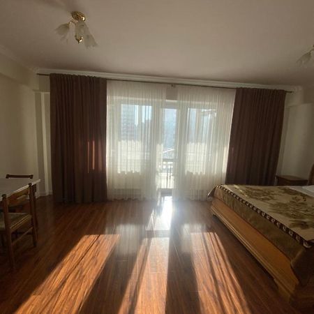 Appartement Avec 2 Chambres En Centre Ville Кишинёв Экстерьер фото
